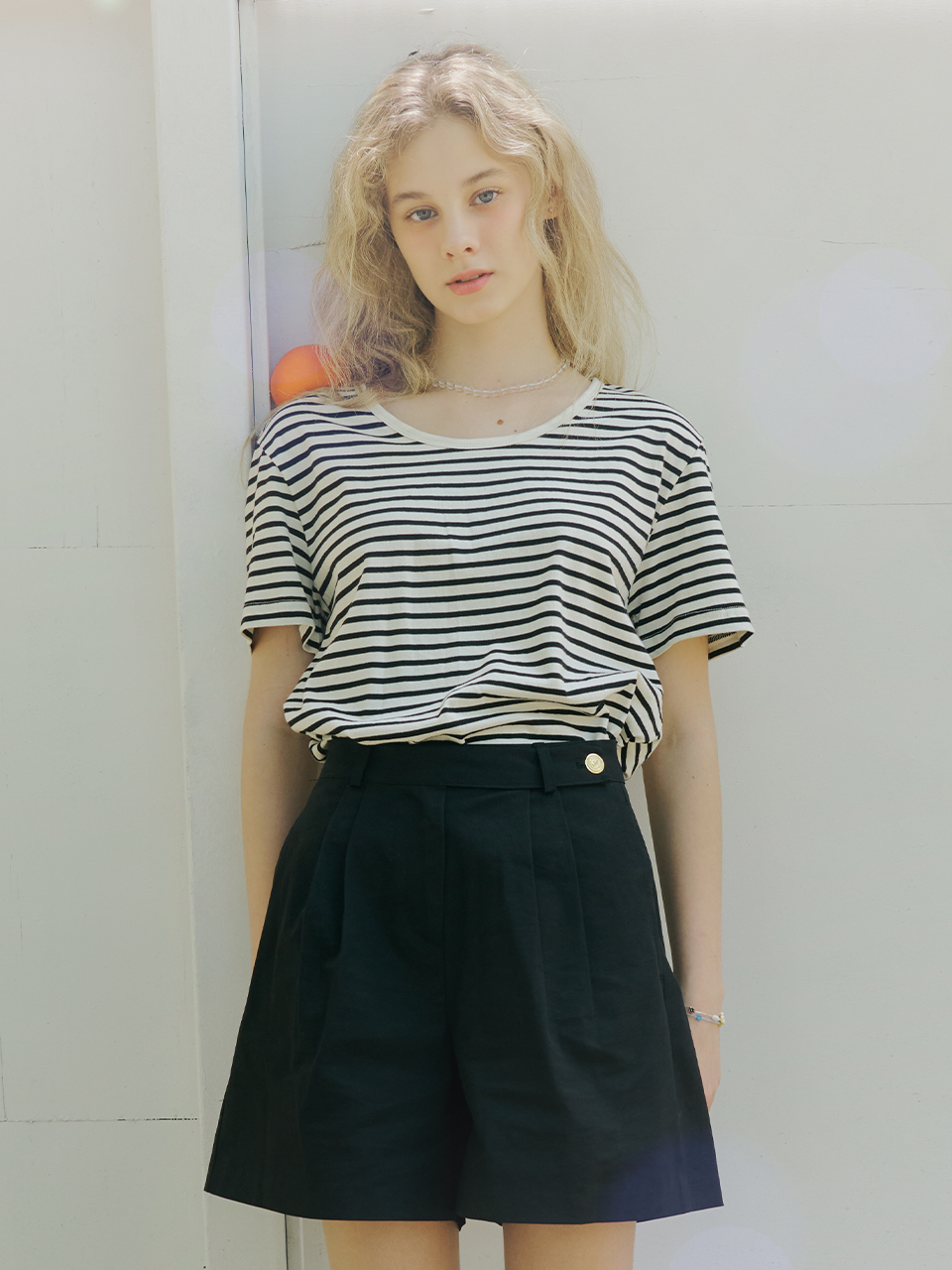 [W컨셉단독]U-Neck natural cotton stripe t-shirt_Black