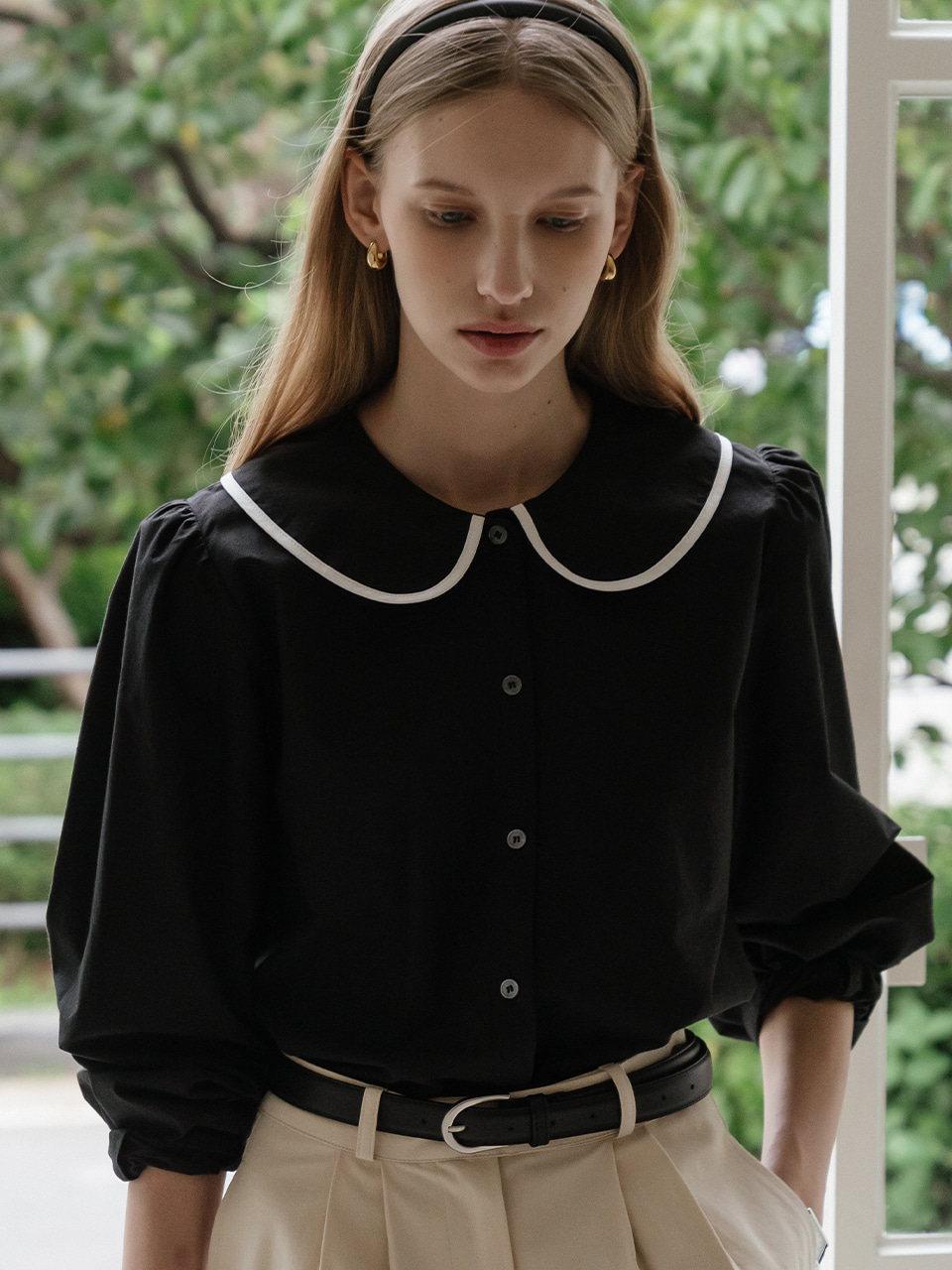 [예약배송]Round collar blouse_Black