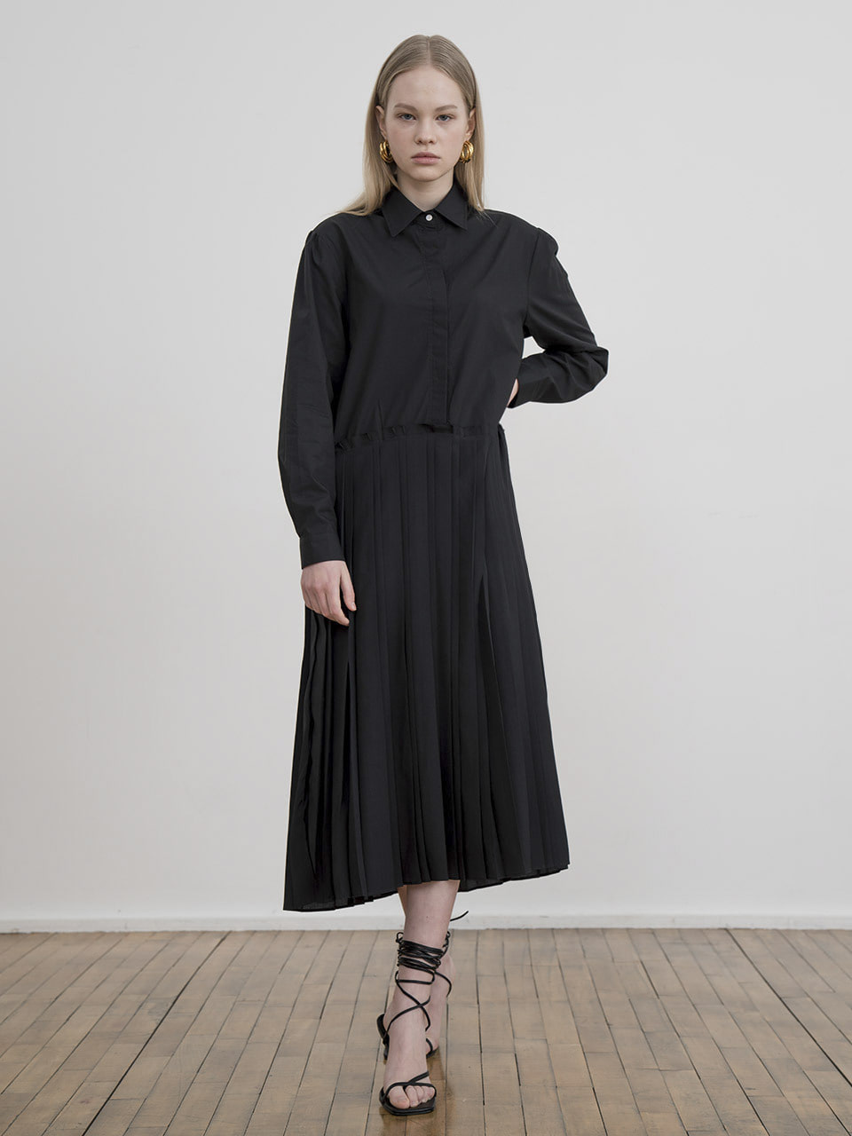 [LAST 1장]Pleated shirt long dress in black