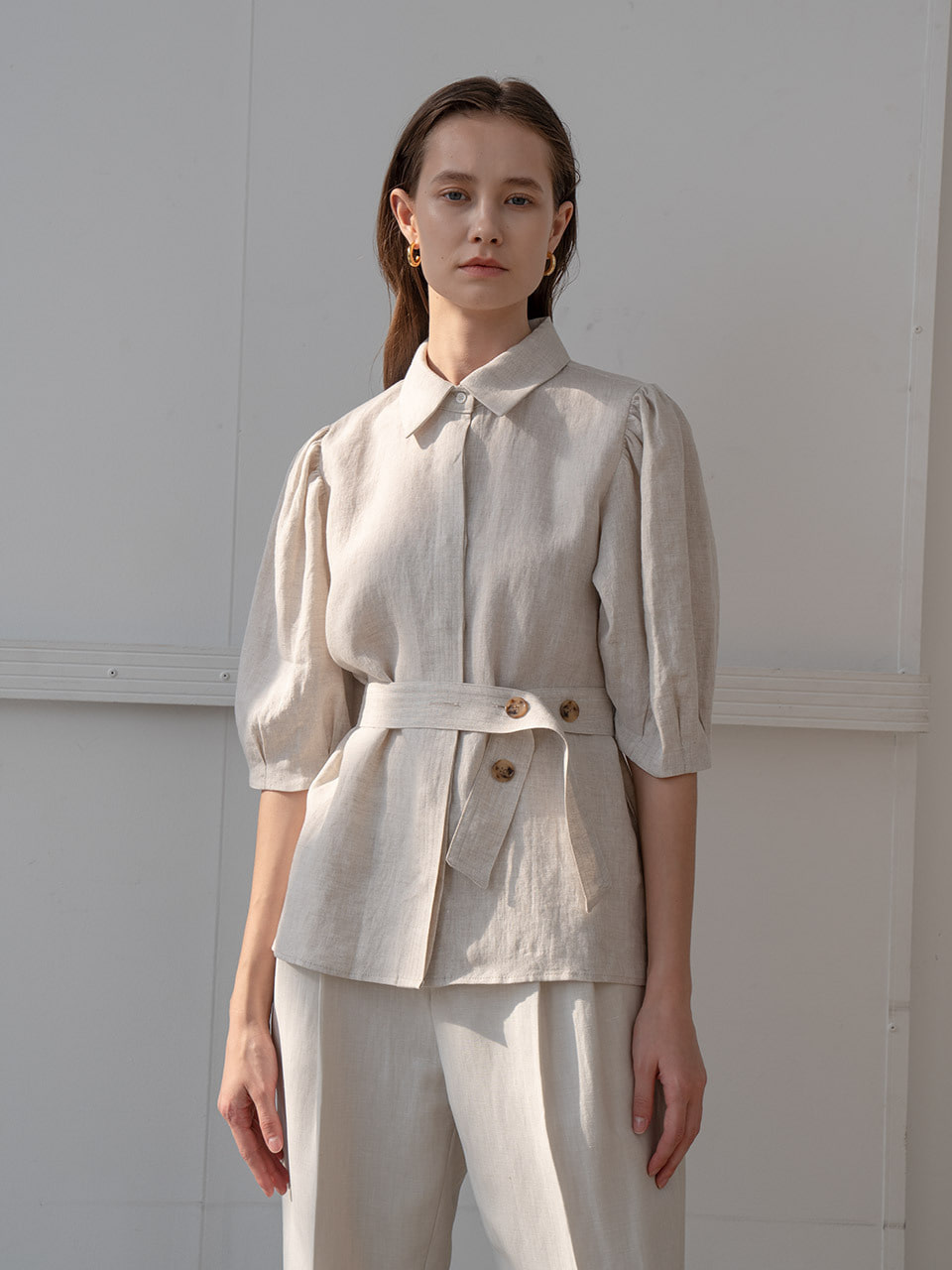 [Last 3장]Belted puff blouse in natural beige