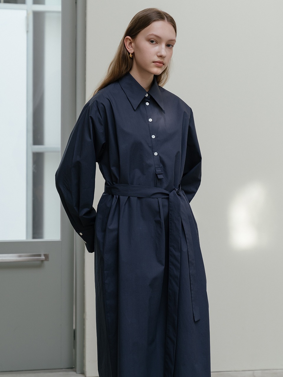 Belted shirt dress in Navy