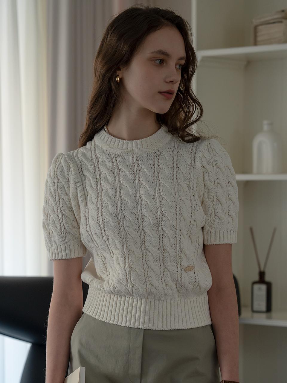 Cable half sleeve knit_Ivory